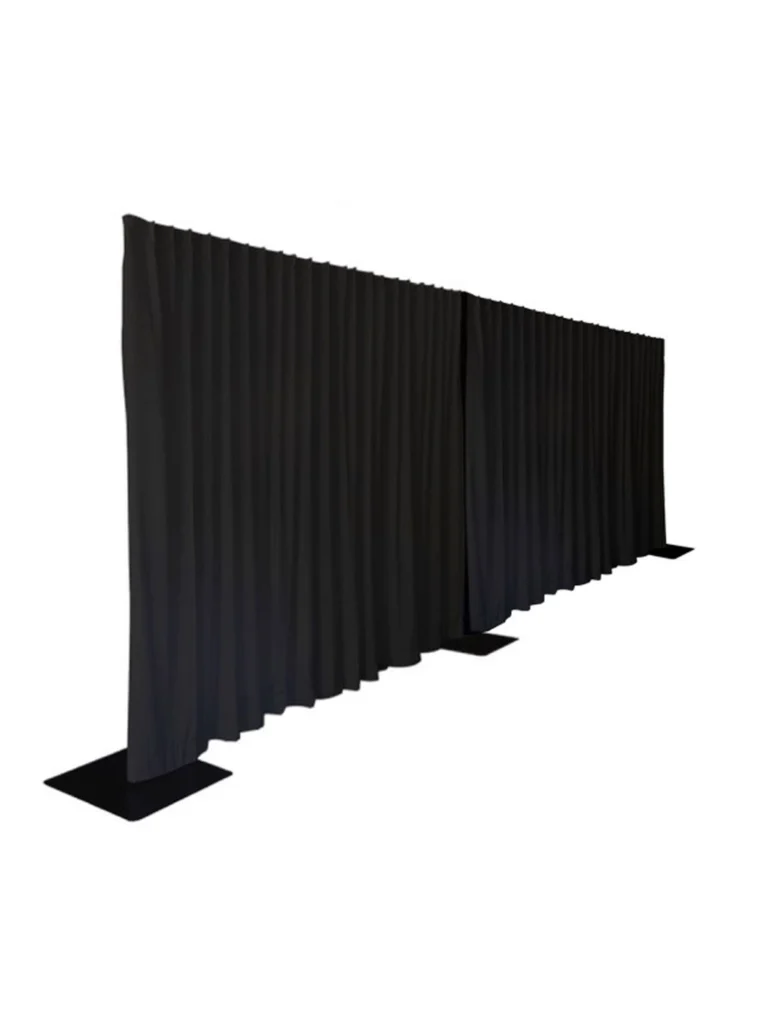 Pipe & Drape mit schwarzem Vorhang mieten | ambiente
